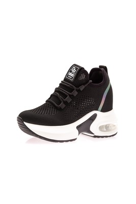  Guja Siyah 7.5 Cm Gizli Dolgu Yüksek Air Taban Kadın Spor Ayakkabı